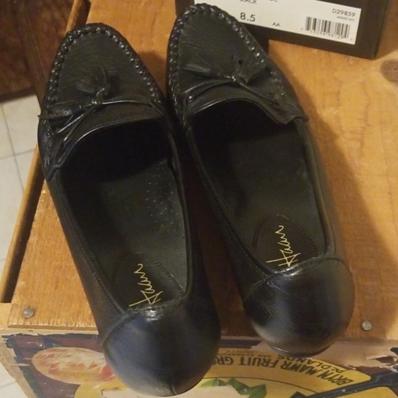 Cole Haan black loafers - Picture 7 of 7